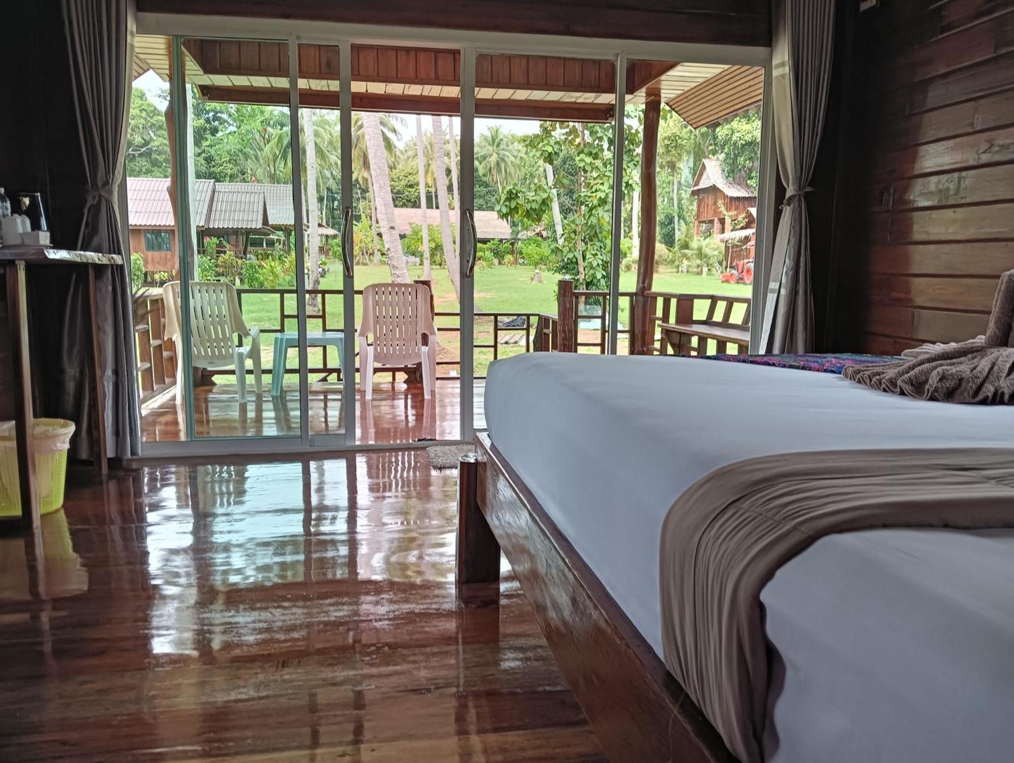 Kohjum Freedom Resort Ко Джам Екстер'єр фото